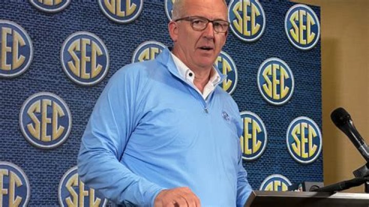 SEC to play 8-game conference football schedule in 2024; long-term model still TBD