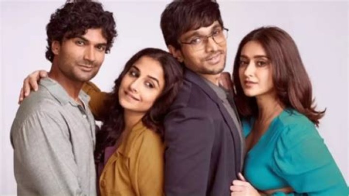 Shabana Azmi reviews Do Aur Do Pyaar; dubs Vidya Balan, Ileana D'Cruz 'best actor' and 'convincing'