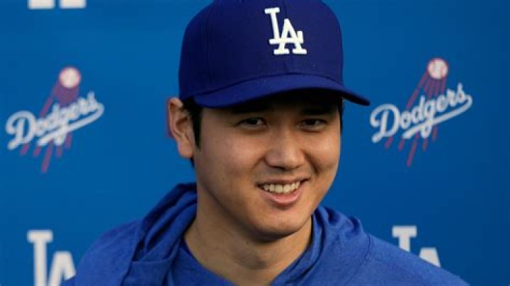Shohei Ohtani tries to blend in with Dodgers, even if that might prove impossible