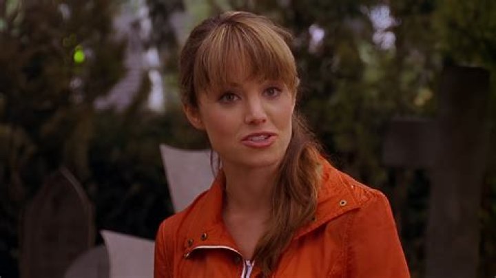 Smallville Creators Confirm A Lois Lane Theory Superman Fans Will Hate