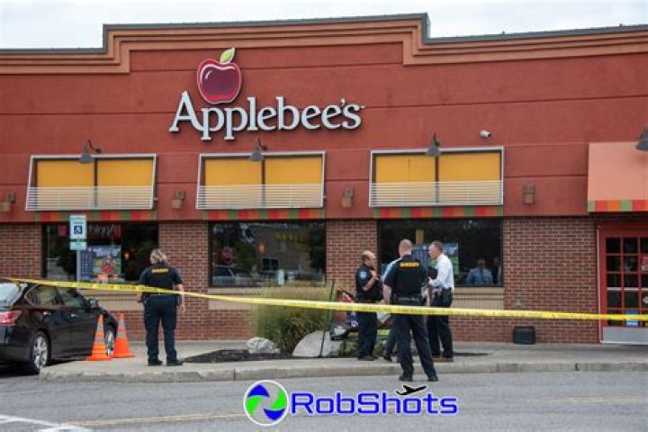 Stabbing incident at Applebee’s | OurQuadCities