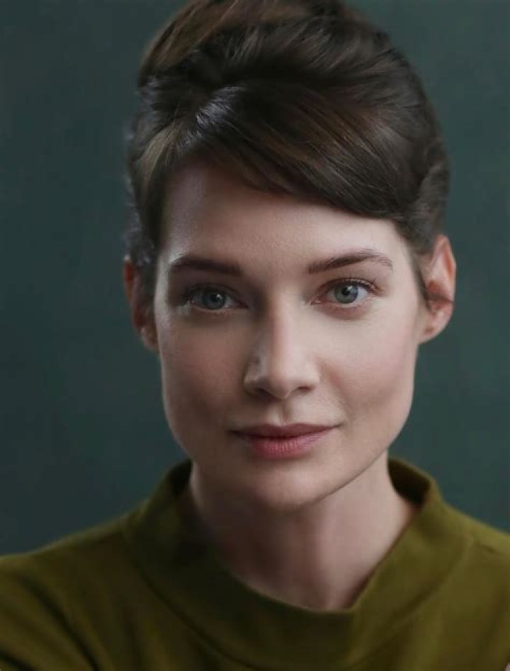 Stella Stocker (Actress) Wiki, Biography, Age, Boyfriend, Family, Facts and More