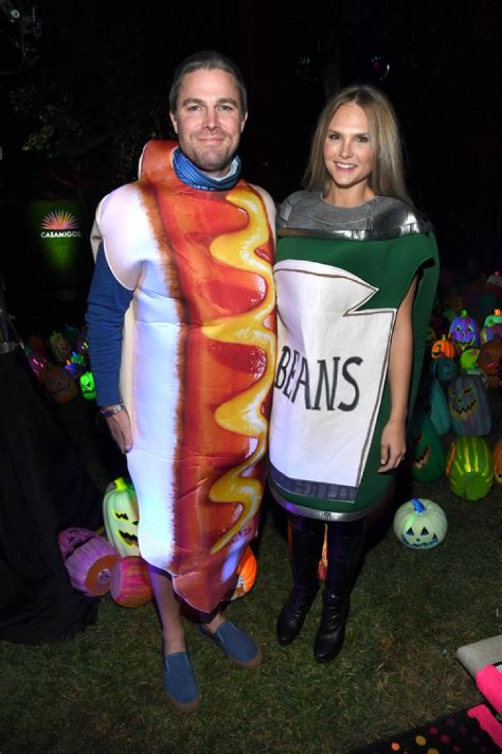 Stephen Amell and Cassandra Jean's Halloween Costumes Throwback to There's Something About Mary