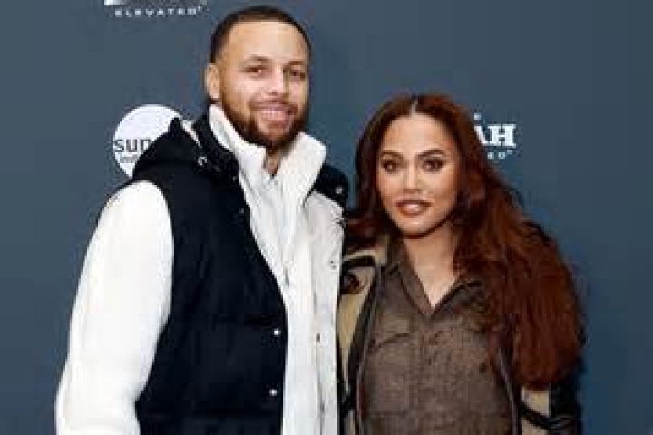 Stephen Curry and Ayesha Curry's Love Story Amid Fame and Rumors