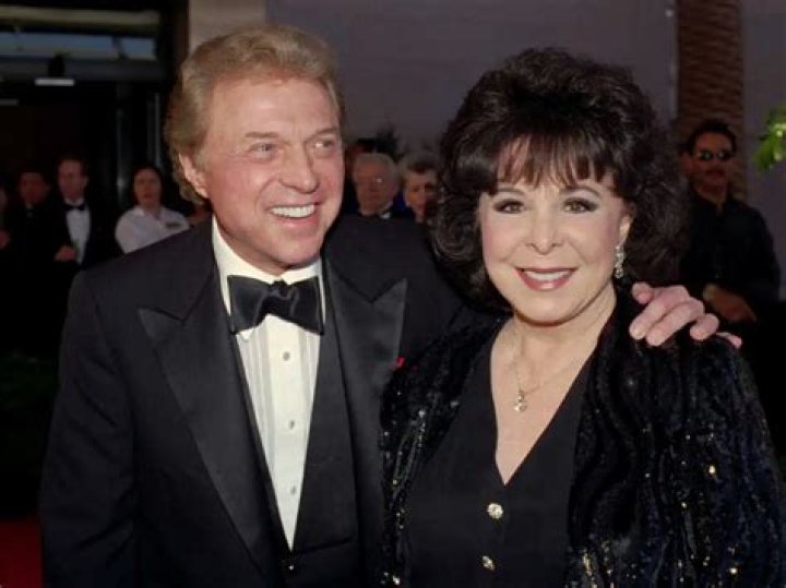 Steve Lawrence - Biography, Early Life, Career, Wife, Kids, Net Worth