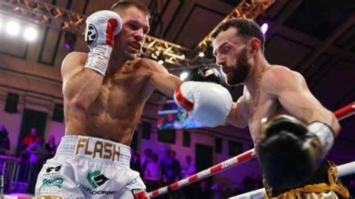 Super-bantam Chris Bourke packing heavyweight punch after beating lockdown paunch – The Sun