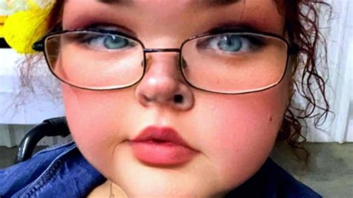 Tammy Slaton shows off shrinking waistline and 1000-Lb. Sisters fans are going wild