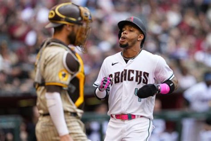 Tatis homers, Padres rally for 5-3 win over Diamondbacks