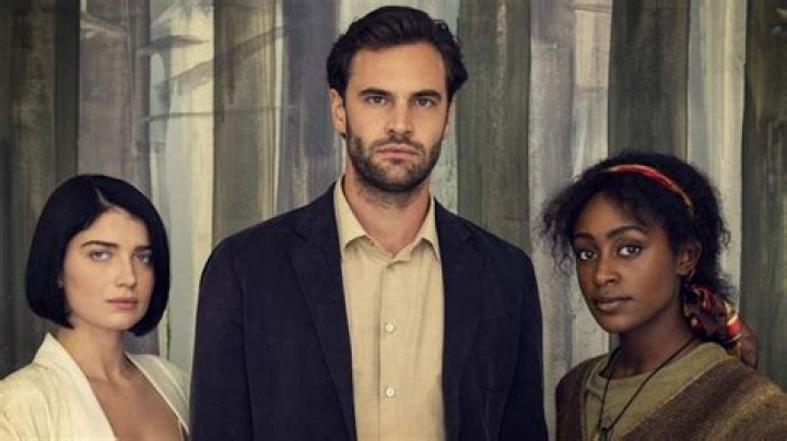 The 'Behind Her Eyes' Book Ending Is So Wild It Inspired A #WTFThatEnding Hashtag