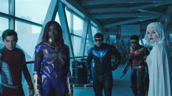 The 12 Best Fights From Titans Season 4