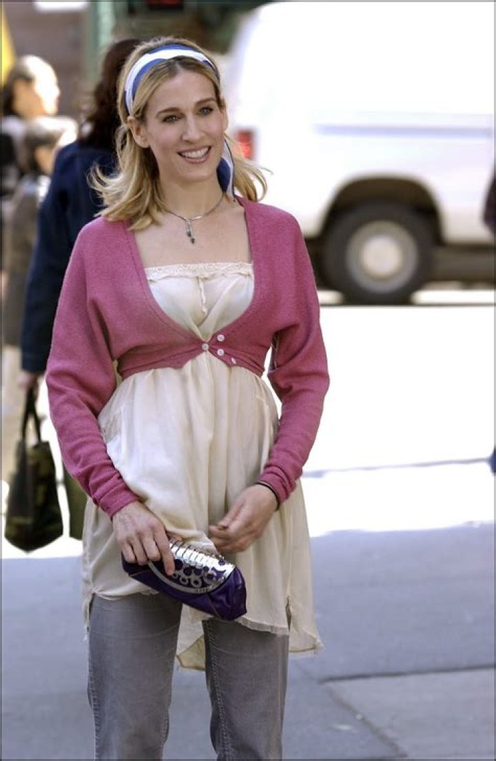 The 36 Most Memorable Carrie Bradshaw Outfits On 'Sex And The City' Ranked In Order Of Fabulousness