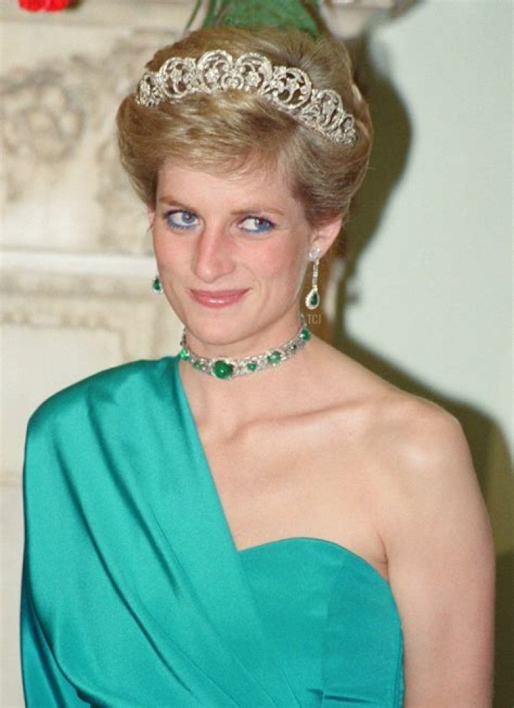 The Crown's Emma Corrin's whirlwind rise to fame - from '£2.5m childhood home' to dazzling Princess Diana audition