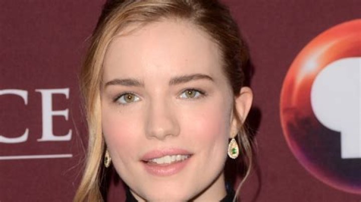 The House Of Cards Character You Likely Forgot Willa Fitzgerald Played