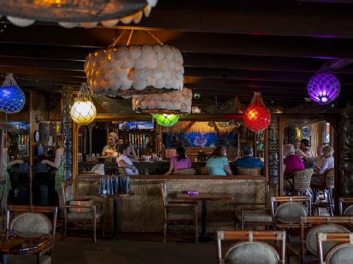The Oxwood on Happiest Season: Is it a real bar?
