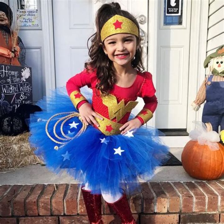 The Real Reason Supergirl Ditched The Skirt