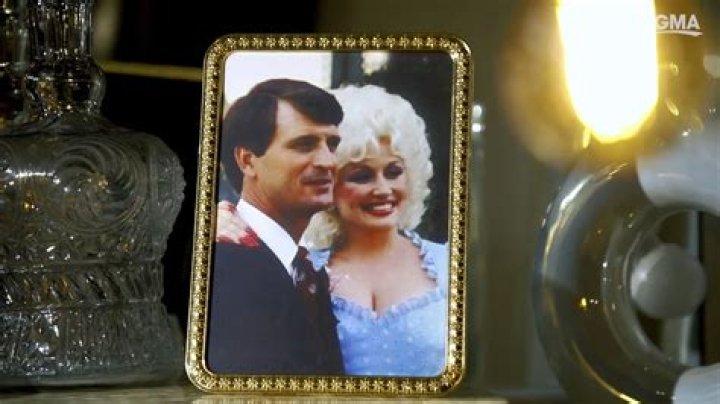 The Royal Hotel Ending Explained – What Does Dolly’s Message Means?