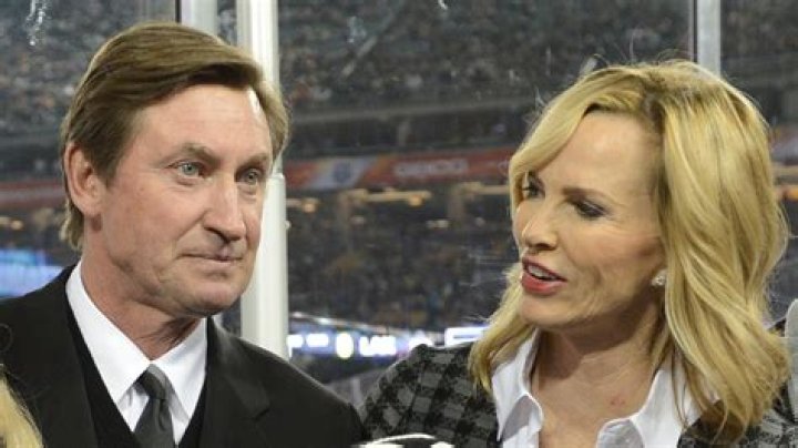 The Untold Truth About Wayne Gretzky's Wife