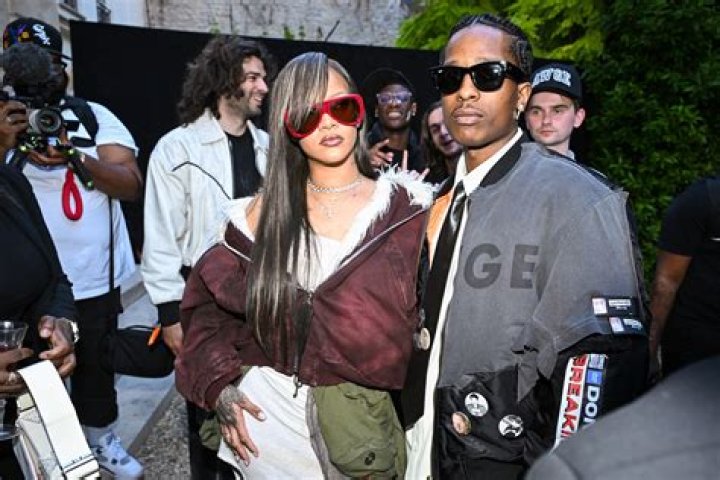 Throwback: When Selena Gomez blamed Rihanna for complications in dating life