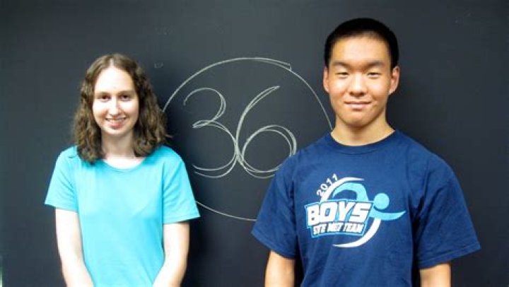Two local students ace the ACT