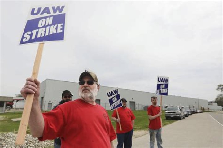 UAW workers reject CNH offer, extending 8-month strike