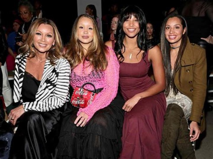 Vanessa Williams's Daughter Sasha Fox Age, Net Worth, Height