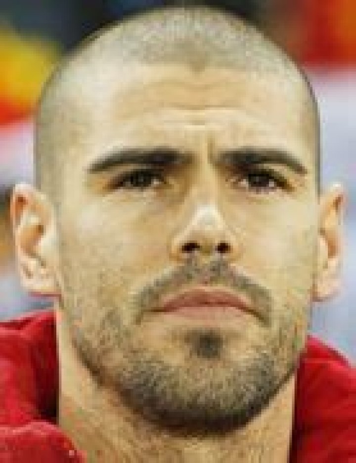 Víctor Valdés - Career stats