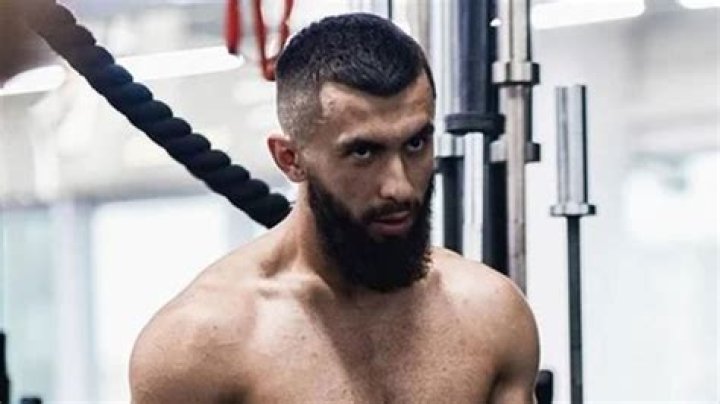 Vladimir Shmondenko workout routine: How much can the Anatoly Powerlifter bench press?
