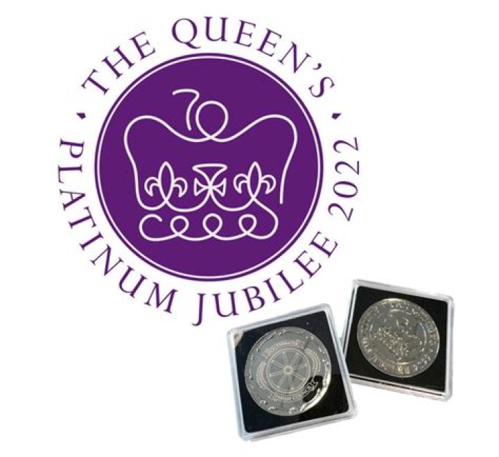 What is the Queen's Platinum Jubilee commemorative medal?