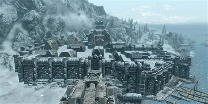 Which Skyrim City Looks the Best? Players Weigh In