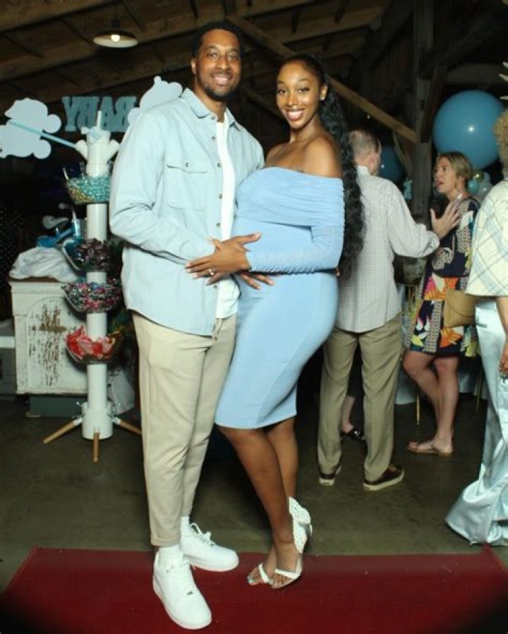 Who Are Mariah And Alexis Woodson? Mike Woodson Daughter