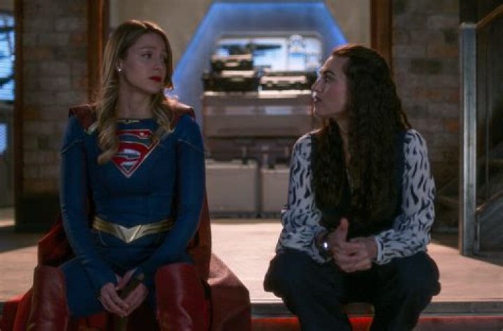 Who Does Kara End Up With In Supergirl?