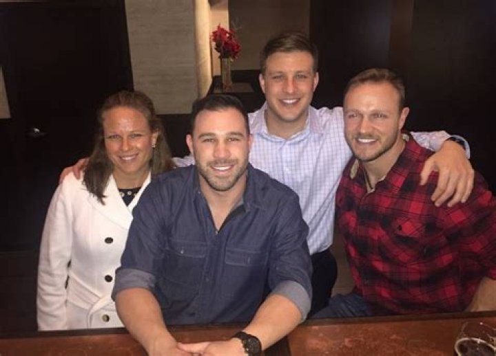 Who Is Amanda Kipnis? Jason Kipnis Sister- Parents And Family