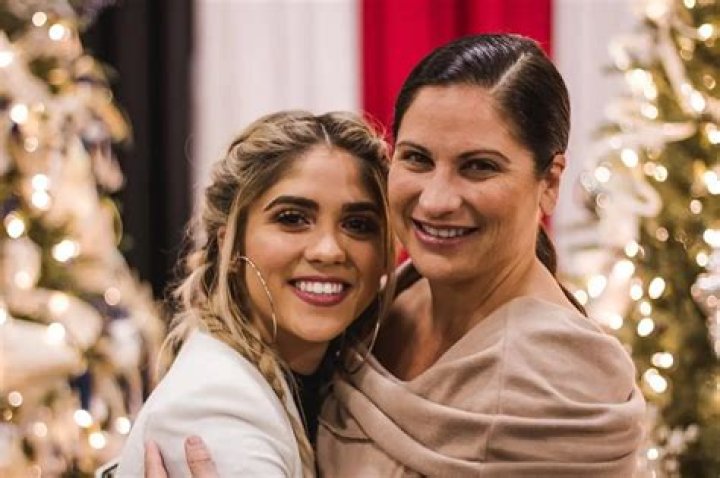 Who is Debra Bollman? The Sports Stenographer Who Went Viral After Nigel Hayes Complimented Her