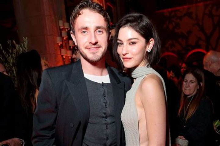 Who Is Gracie Abrams Dating? Here’s What We Know About Her Dating Life!