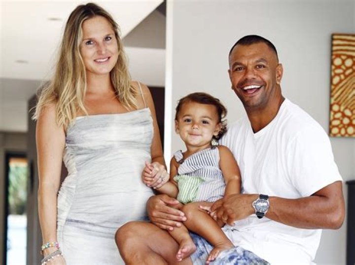 Who Is Kurtley Beale Wife? Baby, Age, Bio, Net Worth, Height