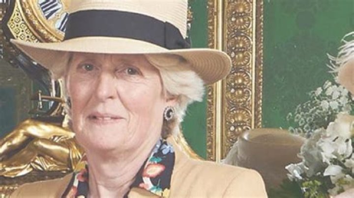 Who is Lady Jane Fellowes and what role did she play in Archie’s christening?