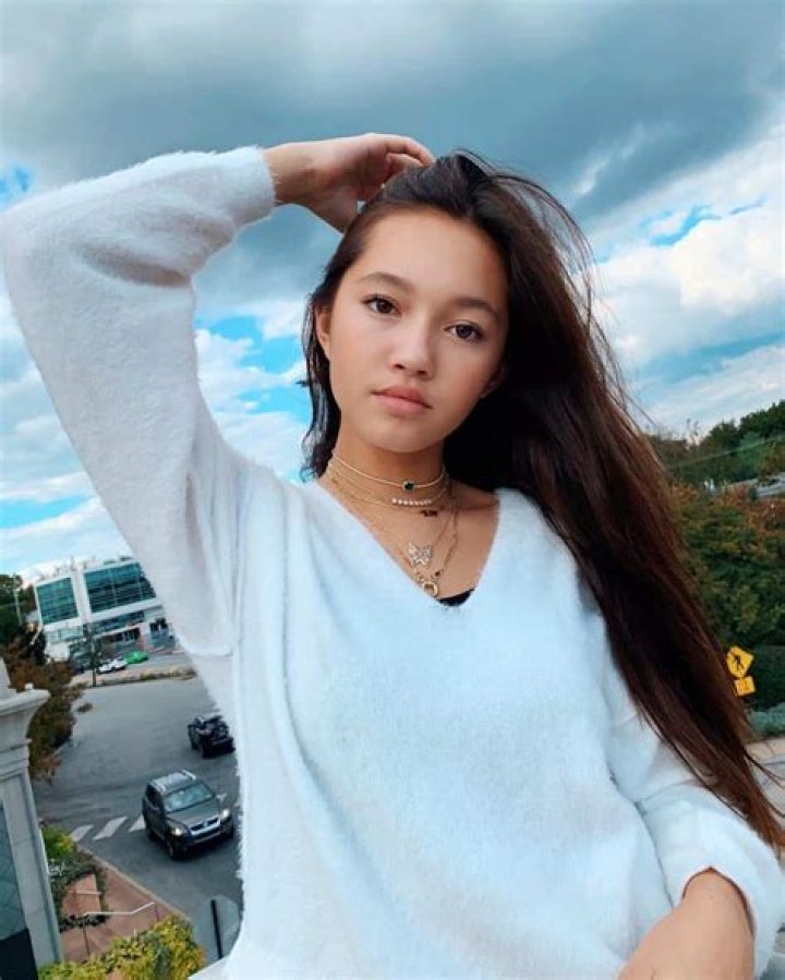 Who is Lily Chee? Age, Height, Parents, Boyfriend, Ethnicity