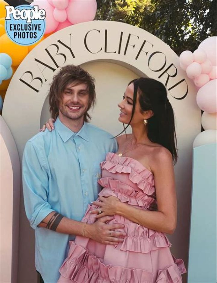 Who is Michael Clifford's wife Crystal Leigh Clifford?