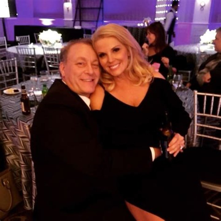 Who is Shonda Schilling, Curt Schilling Wife? Wikipedia and Age