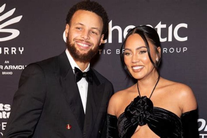 Who is Stephen Curry Wife? Know All About Ayesha Curry.