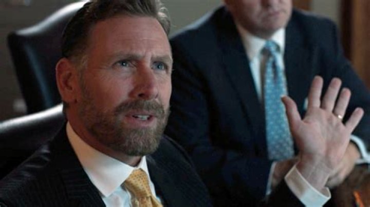 Who Plays Doug On Yellowstone?