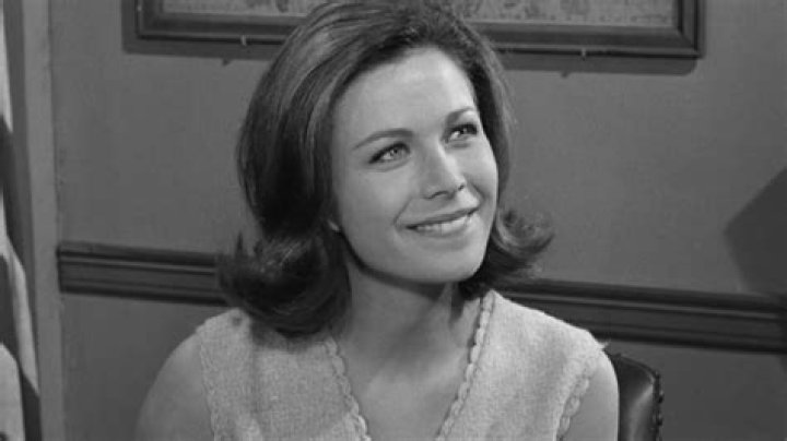 Who Plays Gloria & How Do Hardcore Star Trek Fans Know Her?