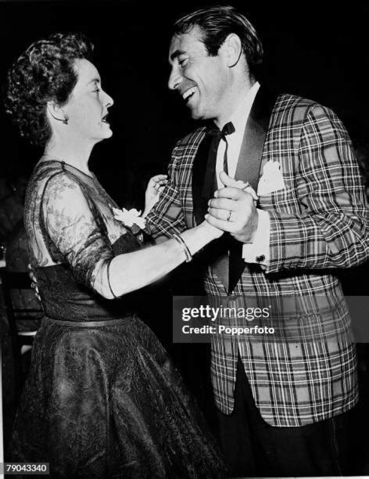 Who Was Bette Davis' Husband? Gary Merrill Fell In Love With Her On Set