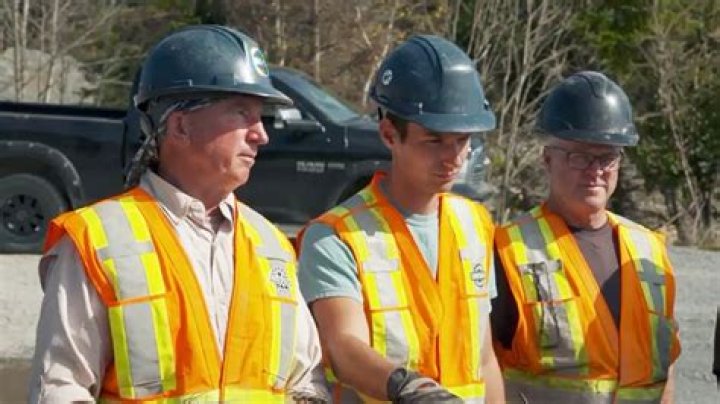 Why is The Curse of Oak Island Season 9 not on TV tonight? And when will it return?