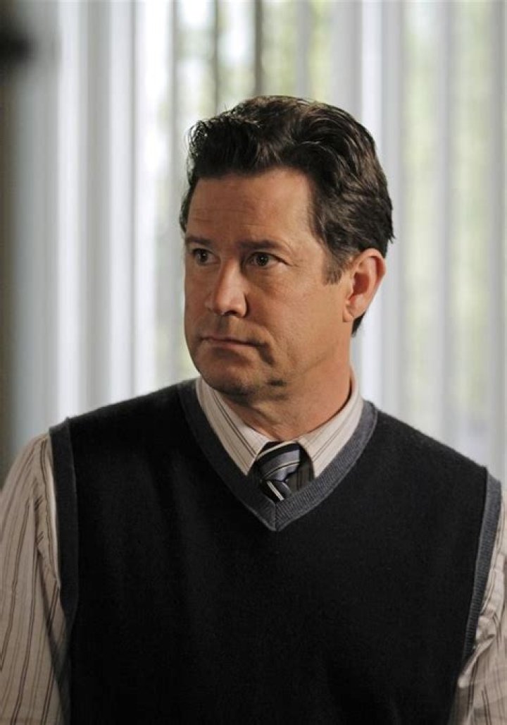William Ragsdale (Actor) Wiki, Biography, Age, Girlfriends, Family, Facts and More