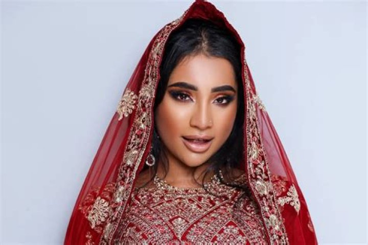 Yasmin Khan Wiki, Biography, Net Worth, Age, Family, Facts and More
