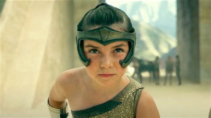 Young Wonder Woman Sends Heartwarming Video Message To Fan With Rare Condition