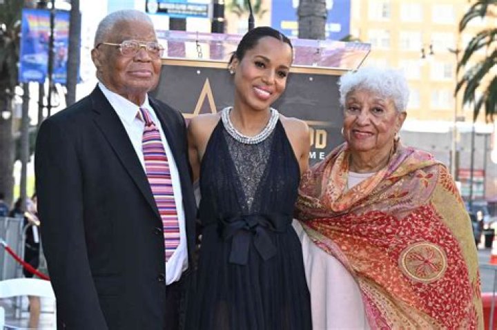 Zeb Powell Parents, Father Carl & Mother Valerie – Net Worth