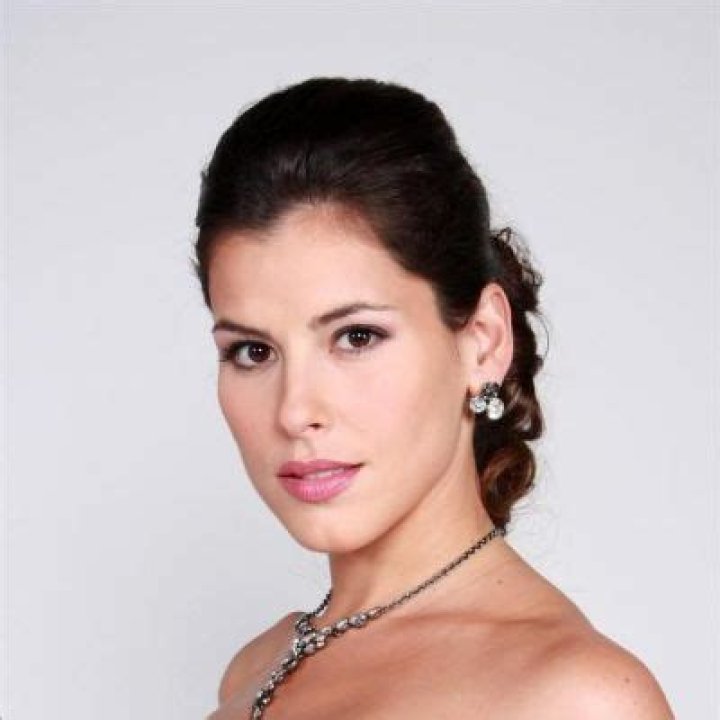 Zharick León- Wiki, Age, Height, Net Worth, Husband, Ethnicity